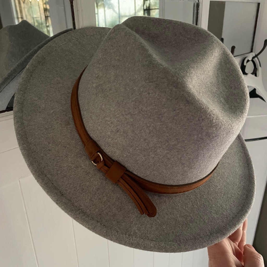 Gray Hat With Adjustable Inside